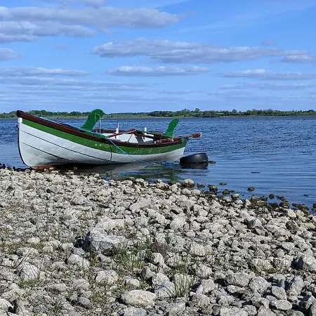 Lough Gara Self Catering بيت للعطل