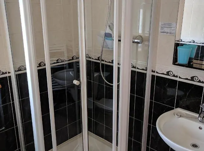 Lough Gara Self Catering *